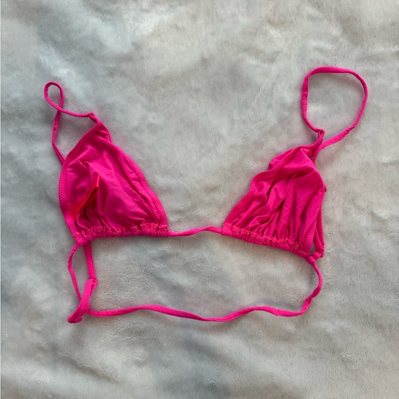 SKIMS Micro Ruched Bralette - Picture 4 of 4